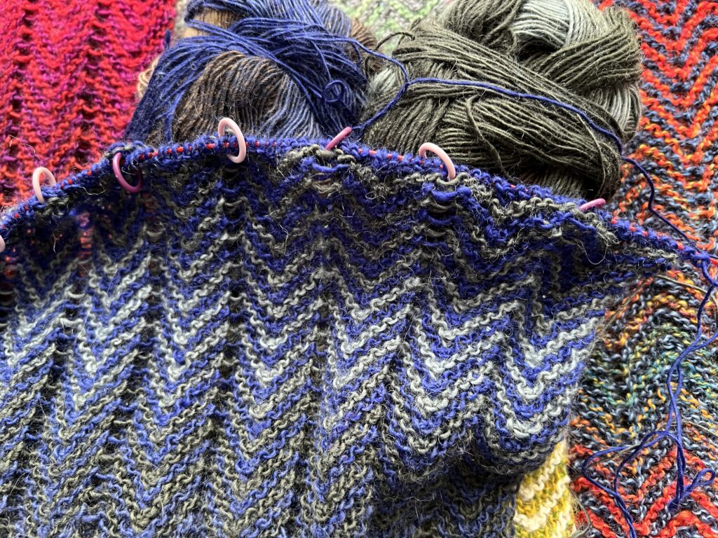 Zick Zack Scarf close up
Easy Knitting Projects
