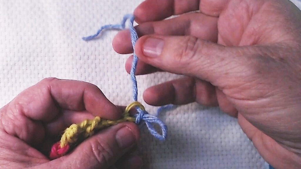 finish the last stitch
