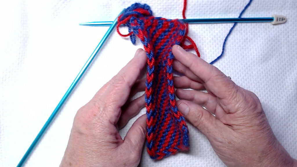 Slipped stitch edge on the diagonal scarf pattern