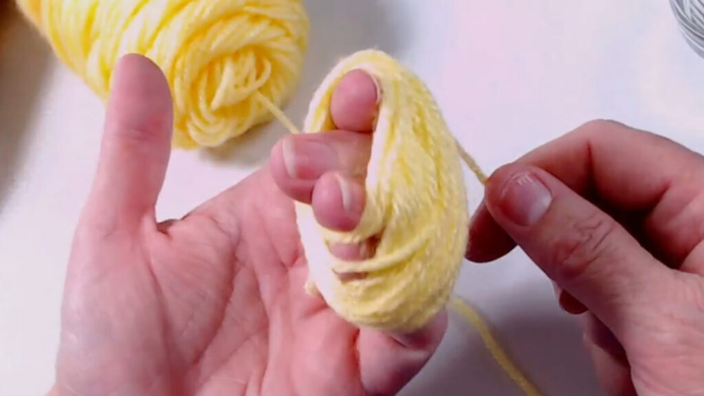 how to wind a yarn ball
