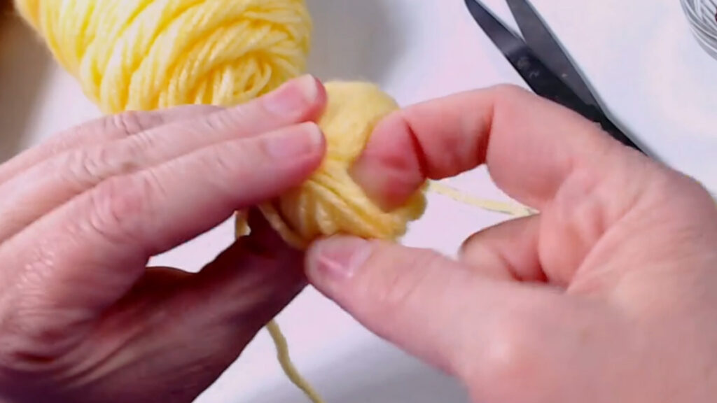 secure outer yarn